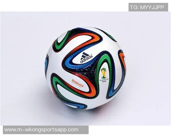 桑巴荣耀足球价格揭秘让你轻松选择高性价比的足球装备 桑巴荣耀足球价格揭秘让你轻松选择高性价比的足球装备