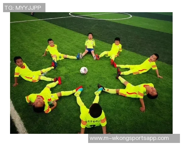 艾斯堡足球俱乐部:追寻荣耀与梦想的绿茵之路 艾斯堡足球俱乐部:追寻荣耀与梦想的绿茵之路