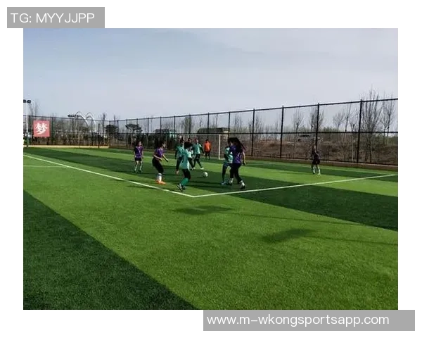 足球小场地比赛的魅力与技巧探索让我们一起享受快乐与激情的足球时光